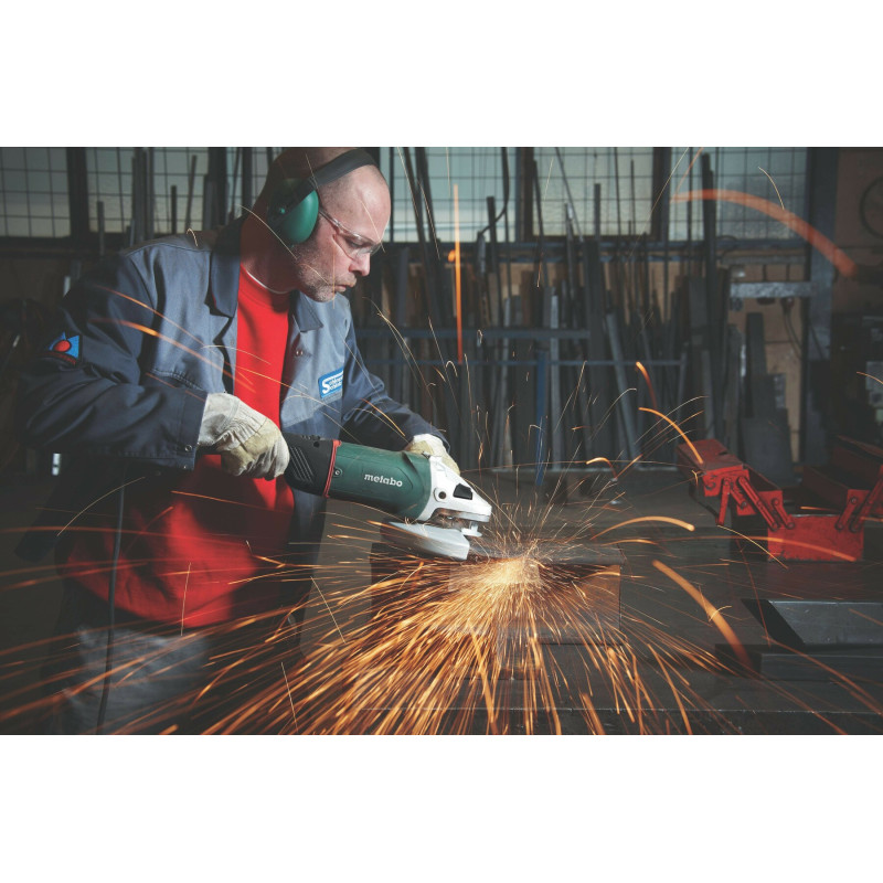 Кутова шліфмашина Metabo WE 24-230 MVT (606469000)