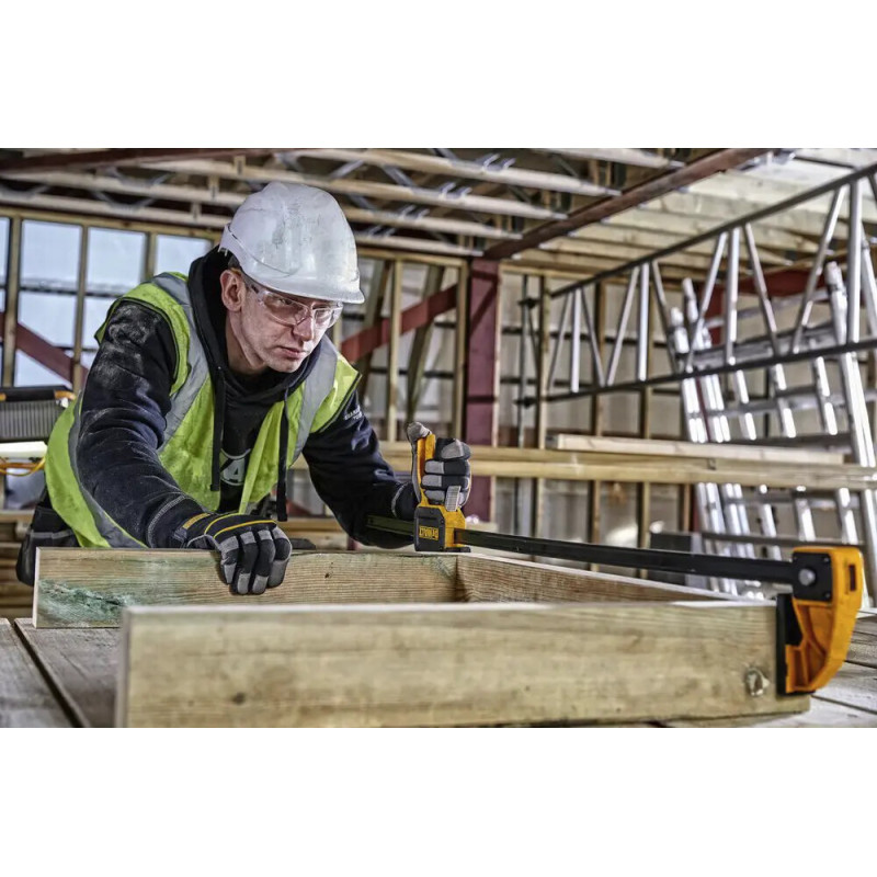 Струбцина DeWALT XL триггерная 900 мм, 270 кг (DWHT0-83187)