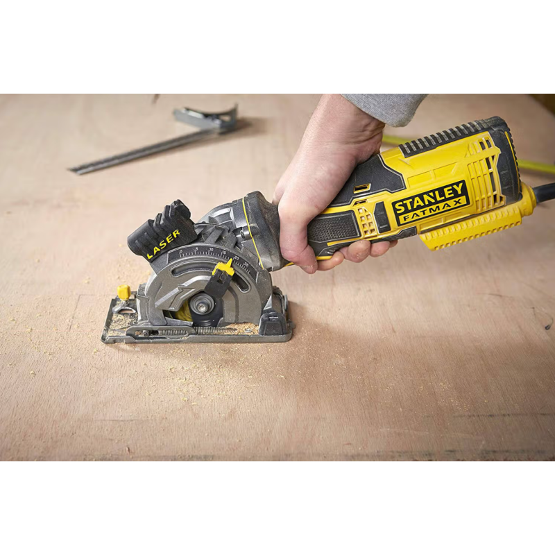 Дисковая пила Stanley FatMax (FME380K)