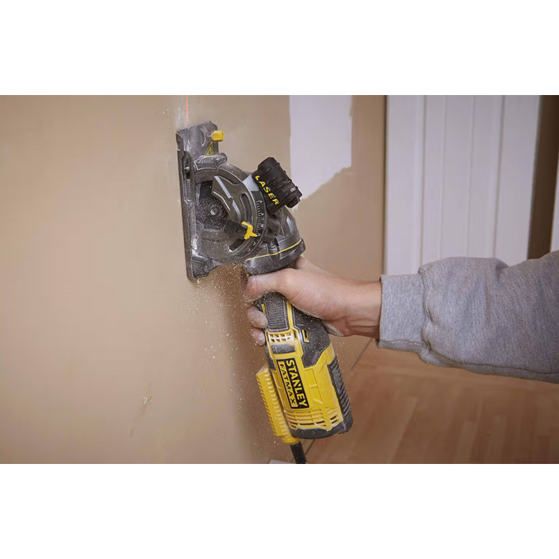 Дисковая пила Stanley FatMax (FME380K)