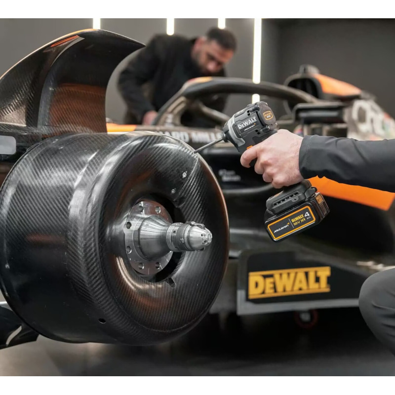 Аккумуляторный винтоверт DeWALT McLaren F1 (DCF85MM2T)