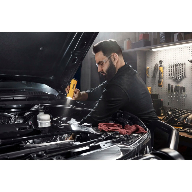 Фонарь светодиодный DeWALT (DCL183)