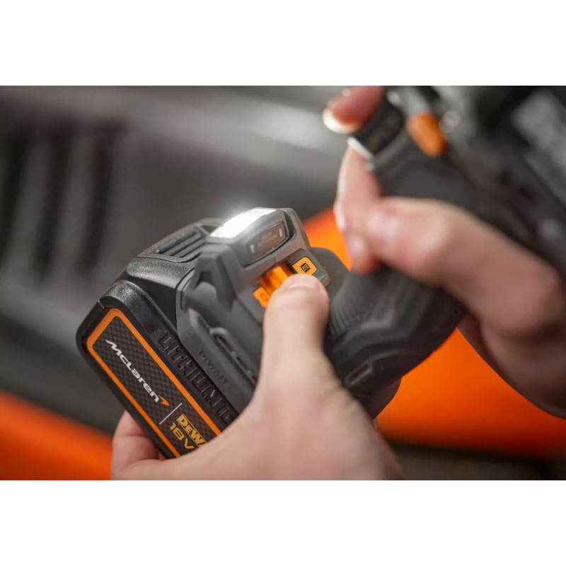Акумуляторний шурупокрут DeWALT McLaren (DCD85MM2T)