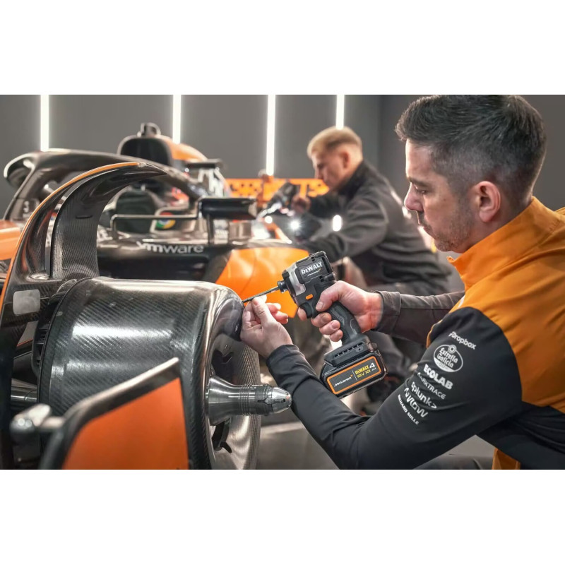 Аккумуляторный винтоверт DeWALT McLaren F1 (DCF85MM2T)