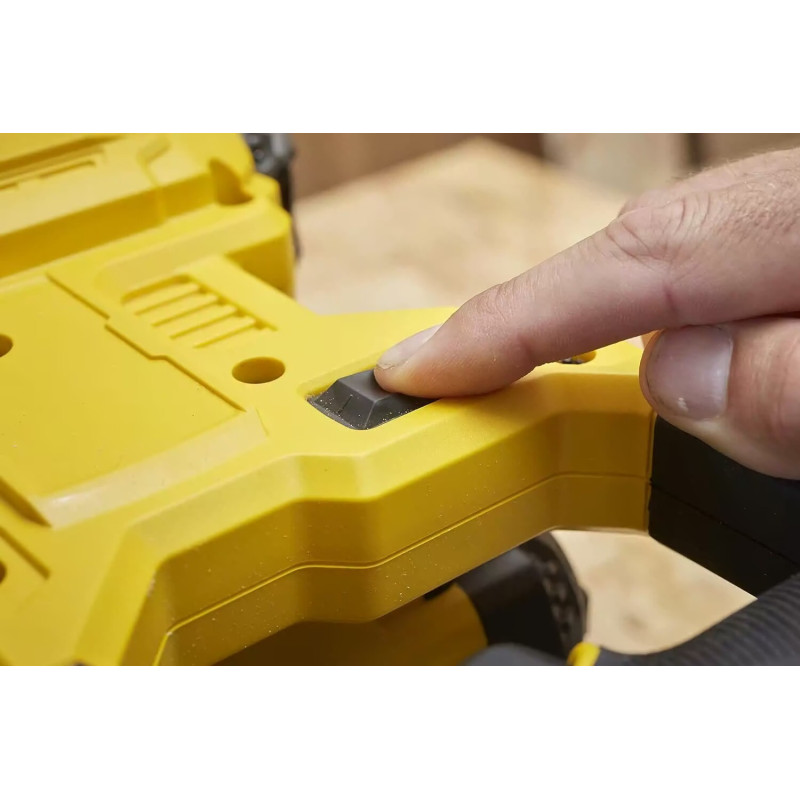 Акумуляторна торцювальна пилка Stanley FatMax (SFMCS701M1+SFMCS600B)