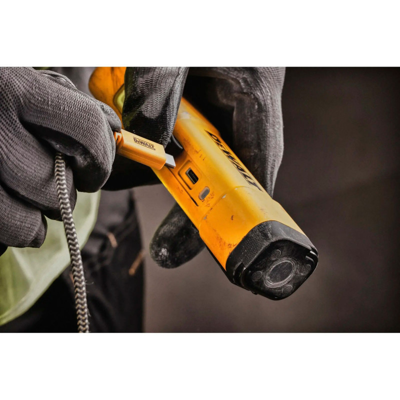 Фонарь светодиодный DeWALT (DCL183)