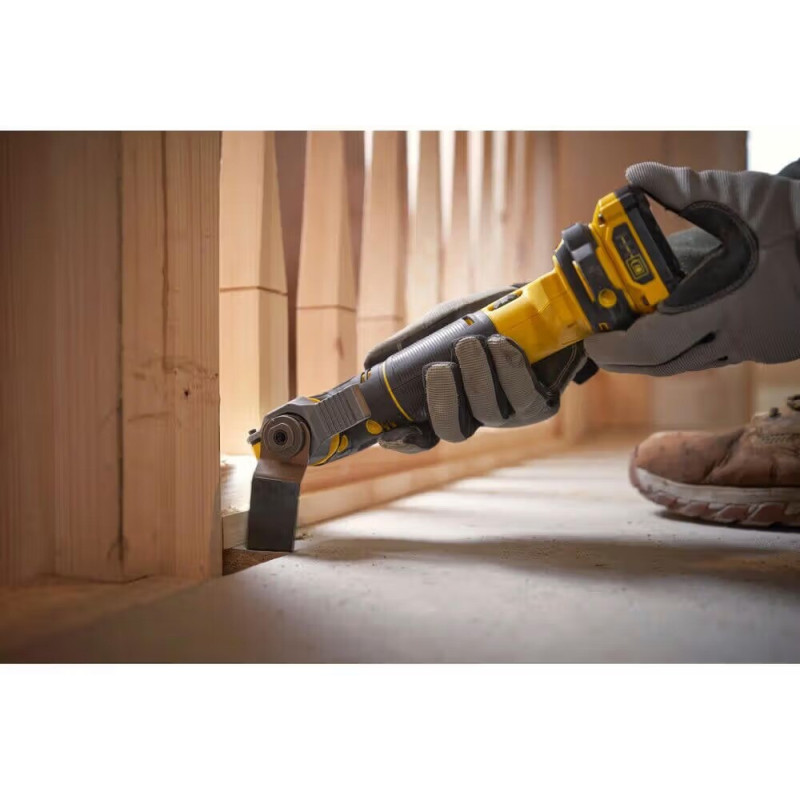 Аккумуляторный многофункциональный инструмент Stanley FatMax (SFMCE500D2K)