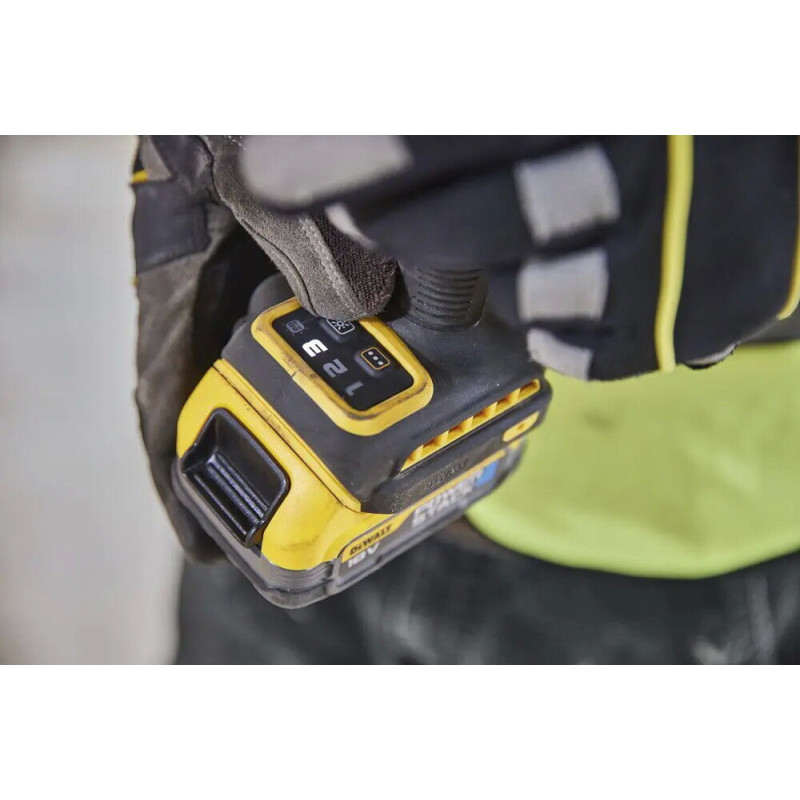 Шуруповёрт ударный аккумуляторный DeWALT (DCF860E2T)