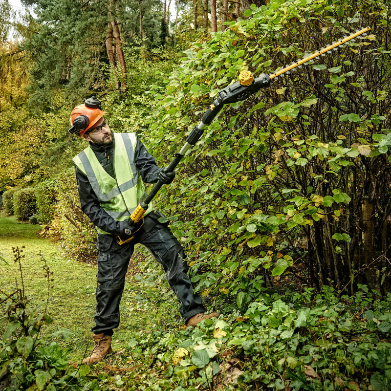 Кусторез аккумуляторный высотный DeWALT DCMPH566N без АКБ и ЗУ