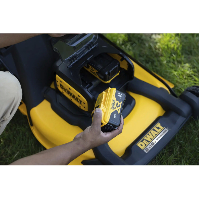 Газонокосарка акумуляторна DeWALT (без АКБ та ЗП) (DCMWP134N)