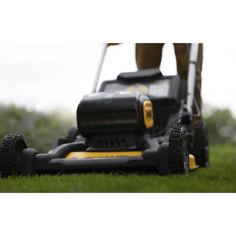 Газонокосарка акумуляторна самохідна DeWALT (без АКБ та ЗП) (DCMWSP156N)