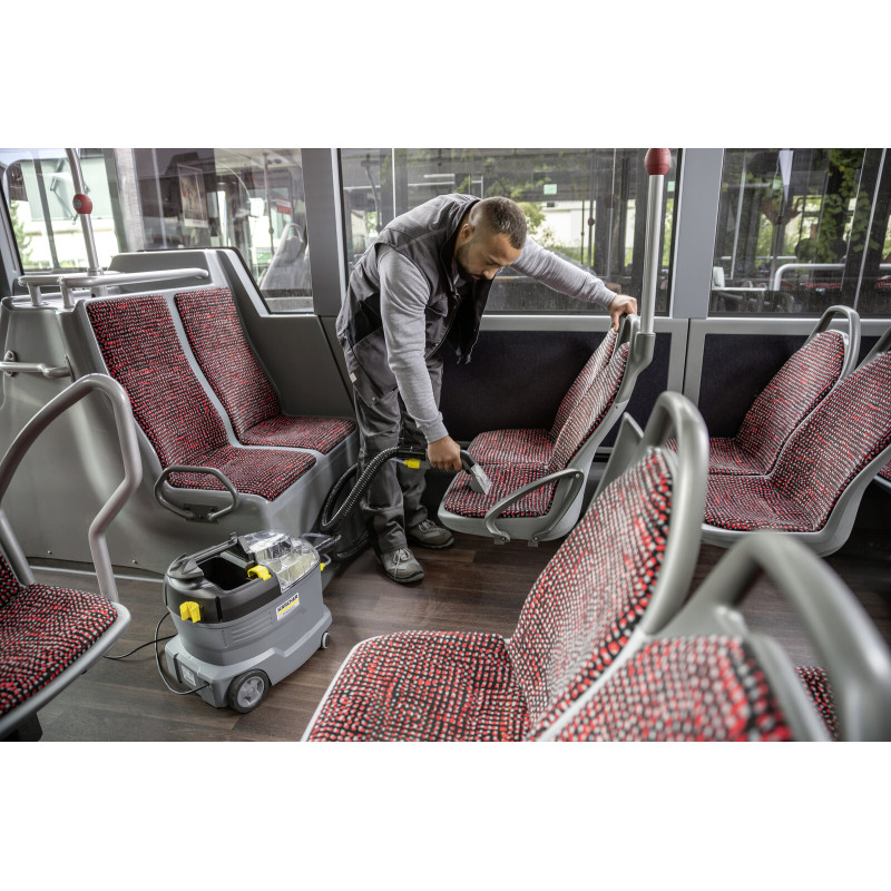 Миючий пилосос Karcher Puzzi 8/1 (1.100-240.0)