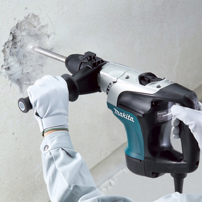 Перфоратор Makita HR4002